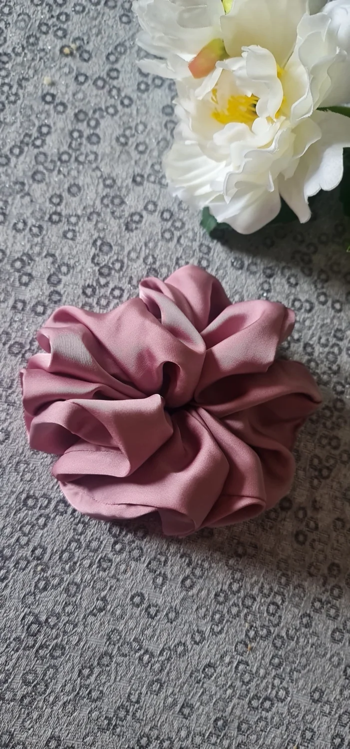 Scrunchie z dodatkiem jedwabiu standard