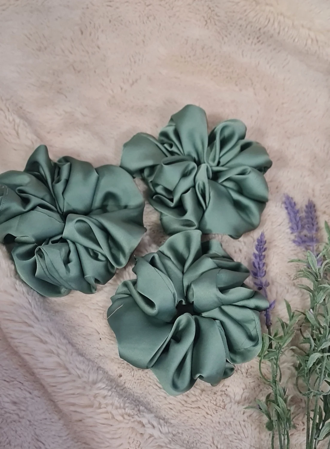 Scrunchie z dodatkiem jedwabiu standard